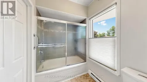 11 Marietta Street Uxbridge ON L9P 1K7