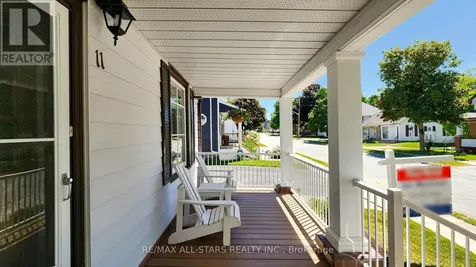 11 Marietta Street Uxbridge ON L9P 1K7