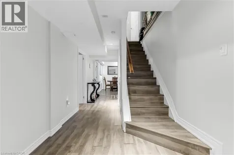 330 Margaret Avenue Stoney Creek ON L8E 2J4