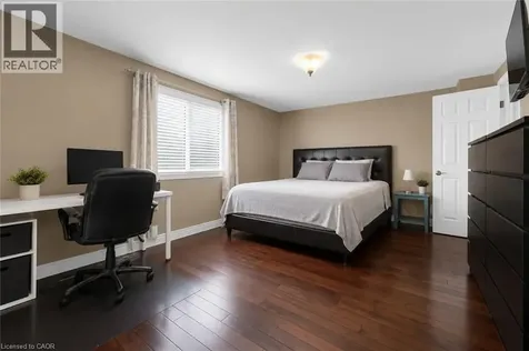 330 Margaret Avenue Stoney Creek ON L8E 2J4