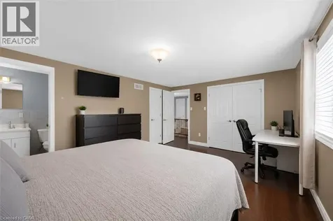 330 Margaret Avenue Stoney Creek ON L8E 2J4