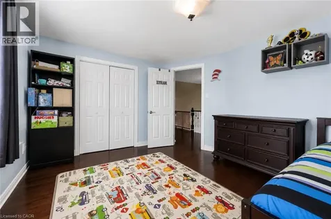 330 Margaret Avenue Stoney Creek ON L8E 2J4