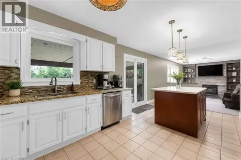 330 Margaret Avenue Stoney Creek ON L8E 2J4