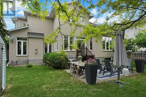 9 Coachman Crescent Ottawa ON K2S 1X8