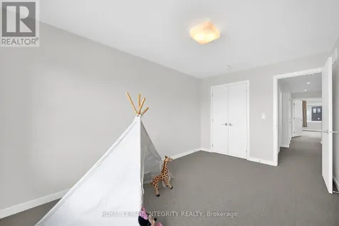 866 Quartet Avenue Ottawa ON K1X 0C6