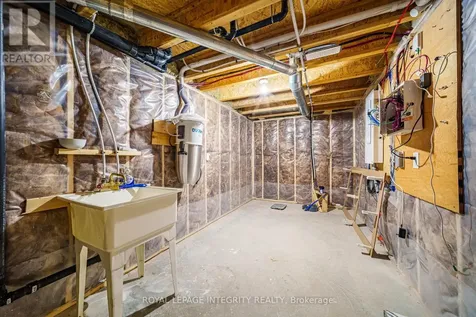 866 Quartet Avenue Ottawa ON K1X 0C6