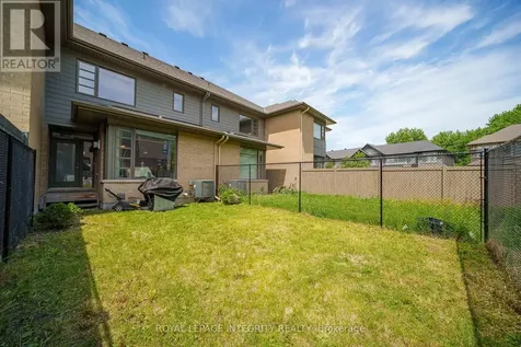 866 Quartet Avenue Ottawa ON K1X 0C6