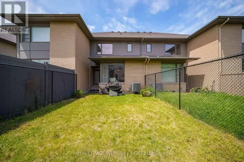 866 Quartet Avenue Ottawa ON K1X 0C6