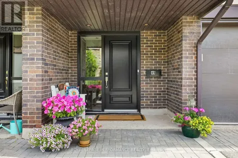 655 Richmond Road Ottawa ON K2A 3Y3