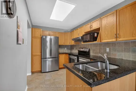 80 Scarlet Court Ottawa ON K1T 3R6