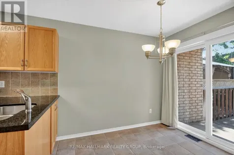 80 Scarlet Court Ottawa ON K1T 3R6