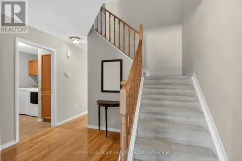 80 Scarlet Court Ottawa ON K1T 3R6