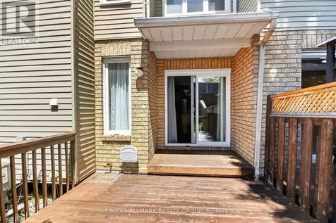 80 Scarlet Court Ottawa ON K1T 3R6