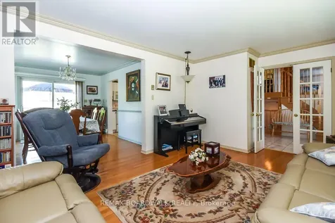 6617 Carriere Street Ottawa ON K1C 4T6