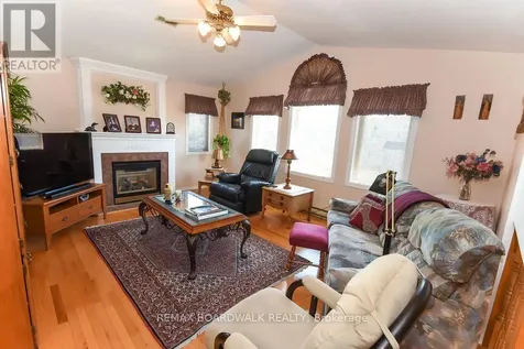 6617 Carriere Street Ottawa ON K1C 4T6