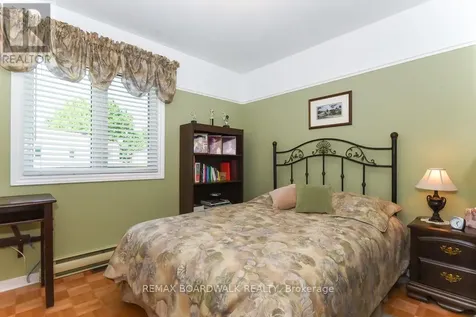 6617 Carriere Street Ottawa ON K1C 4T6