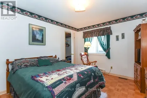 6617 Carriere Street Ottawa ON K1C 4T6
