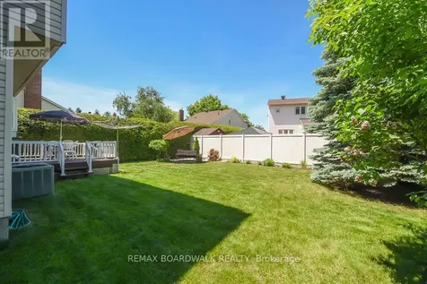 6617 Carriere Street Ottawa ON K1C 4T6