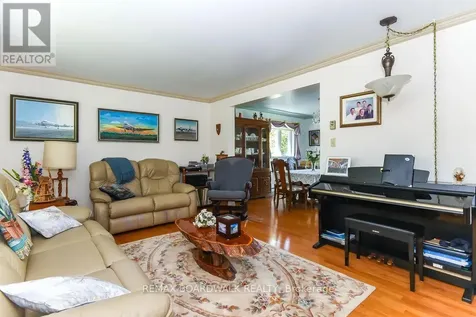 6617 Carriere Street Ottawa ON K1C 4T6
