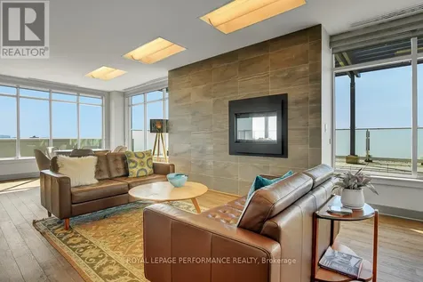 7 Marquette Avenue Ottawa ON K1L 8A7