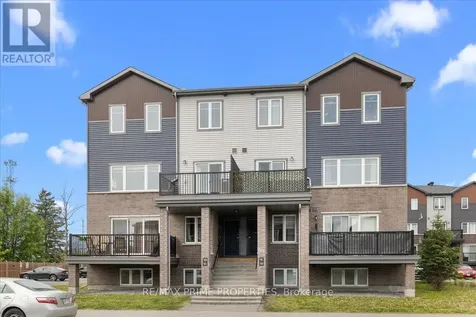 700B Amberwing Private East Ottawa ON K4A 5H5