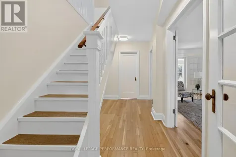 18 Harvard Avenue Ottawa ON K1S 4Z3