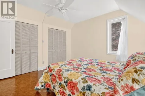 18 Harvard Avenue Ottawa ON K1S 4Z3