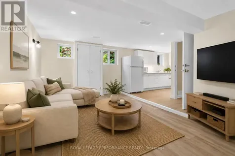18 Harvard Avenue Ottawa ON K1S 4Z3
