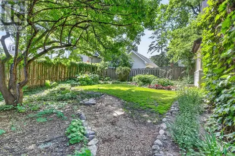 18 Harvard Avenue Ottawa ON K1S 4Z3