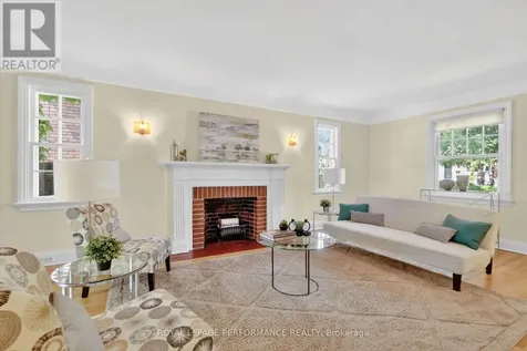 18 Harvard Avenue Ottawa ON K1S 4Z3