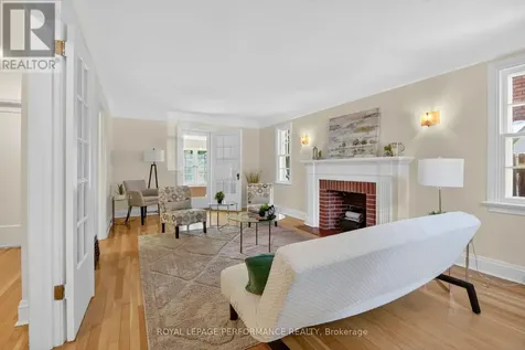18 Harvard Avenue Ottawa ON K1S 4Z3