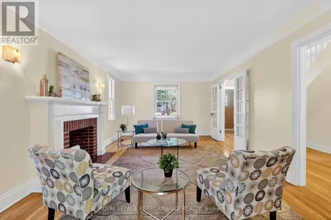 18 Harvard Avenue Ottawa ON K1S 4Z3