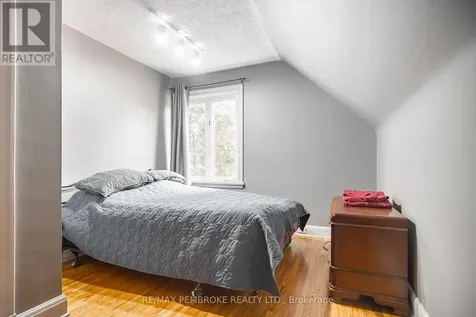 320 Mackay Street Pembroke ON K8A 1C7