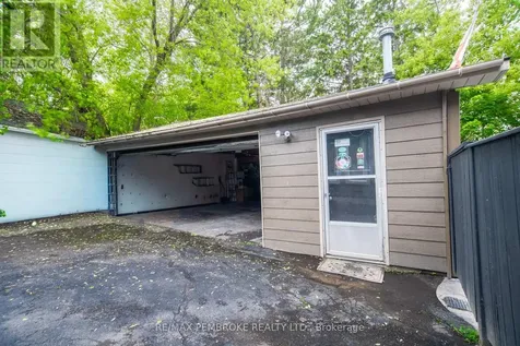 320 Mackay Street Pembroke ON K8A 1C7