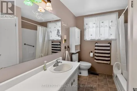 174 Myrtle Street St. Thomas ON N5R 2G9