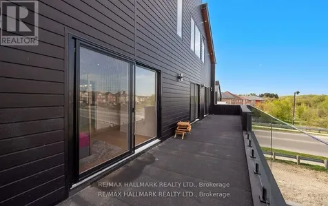 119 Pointon Street Aurora ON L4G 0G6