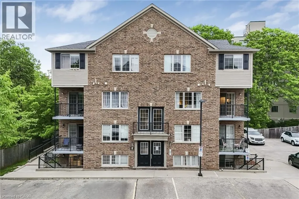 12 Holborn Drive Kitchener ON N2A 0A4
