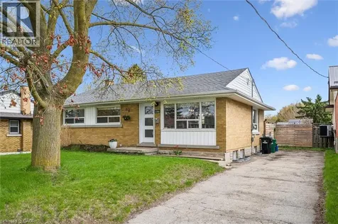 154 Oriole Street Waterloo ON N2J 2B4