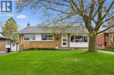 154 Oriole Street Waterloo ON N2J 2B4