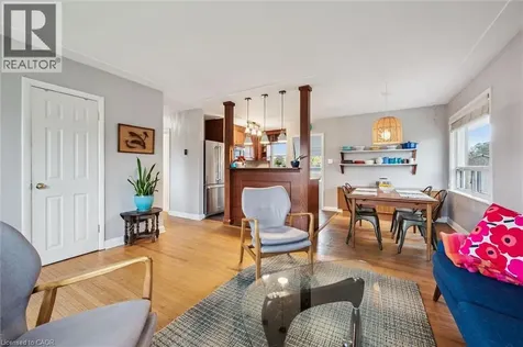 154 Oriole Street Waterloo ON N2J 2B4