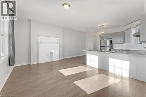 657 Barton Street East Hamilton ON L8L 3A3