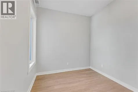 657 Barton Street East Hamilton ON L8L 3A3