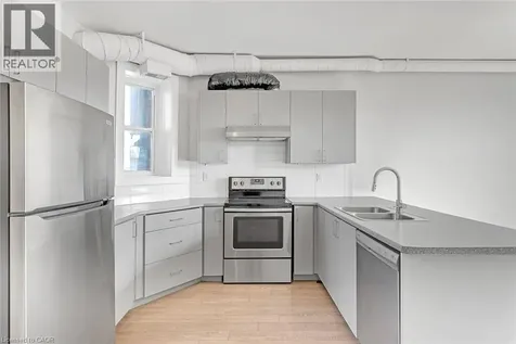657 Barton Street East Hamilton ON L8L 3A3