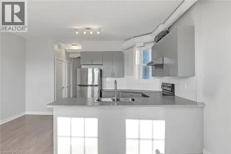 657 Barton Street East Hamilton ON L8L 3A3