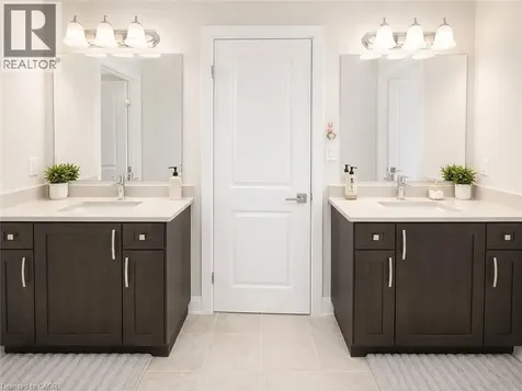514 Bridgemill Crescent Kitchener ON N2A 0A3