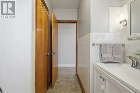 452 White Avenue Sudbury ON P3C 2G3