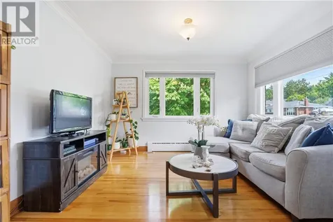 452 White Avenue Sudbury ON P3C 2G3