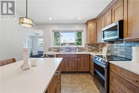 452 White Avenue Sudbury ON P3C 2G3