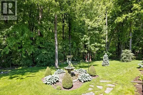 385 Bel Air Circle Lakeshore ON N8N 5H4