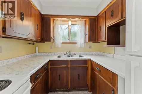 309 Bayview Crescent Kingsville ON N9Y 2J6